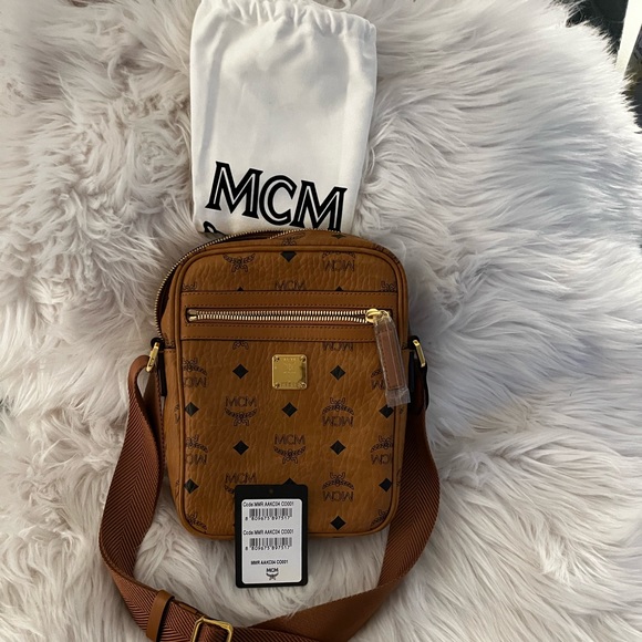 MCM crossbody - Picture 3 of 13
